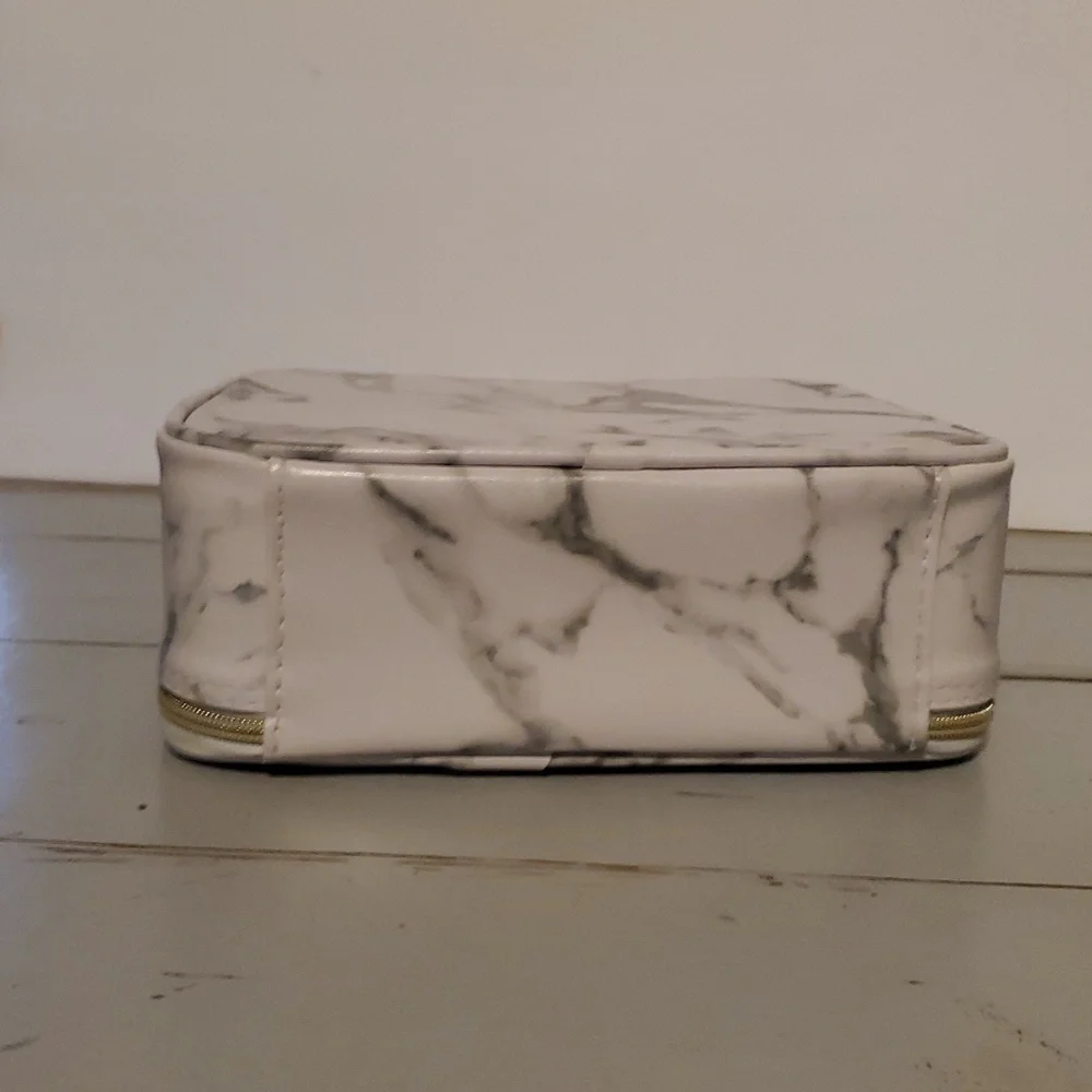 Grey Marble Travel Organizer Case. Cosmetics/Jewelry/Phone/Headphones. Brand New - Picture 4 of 12